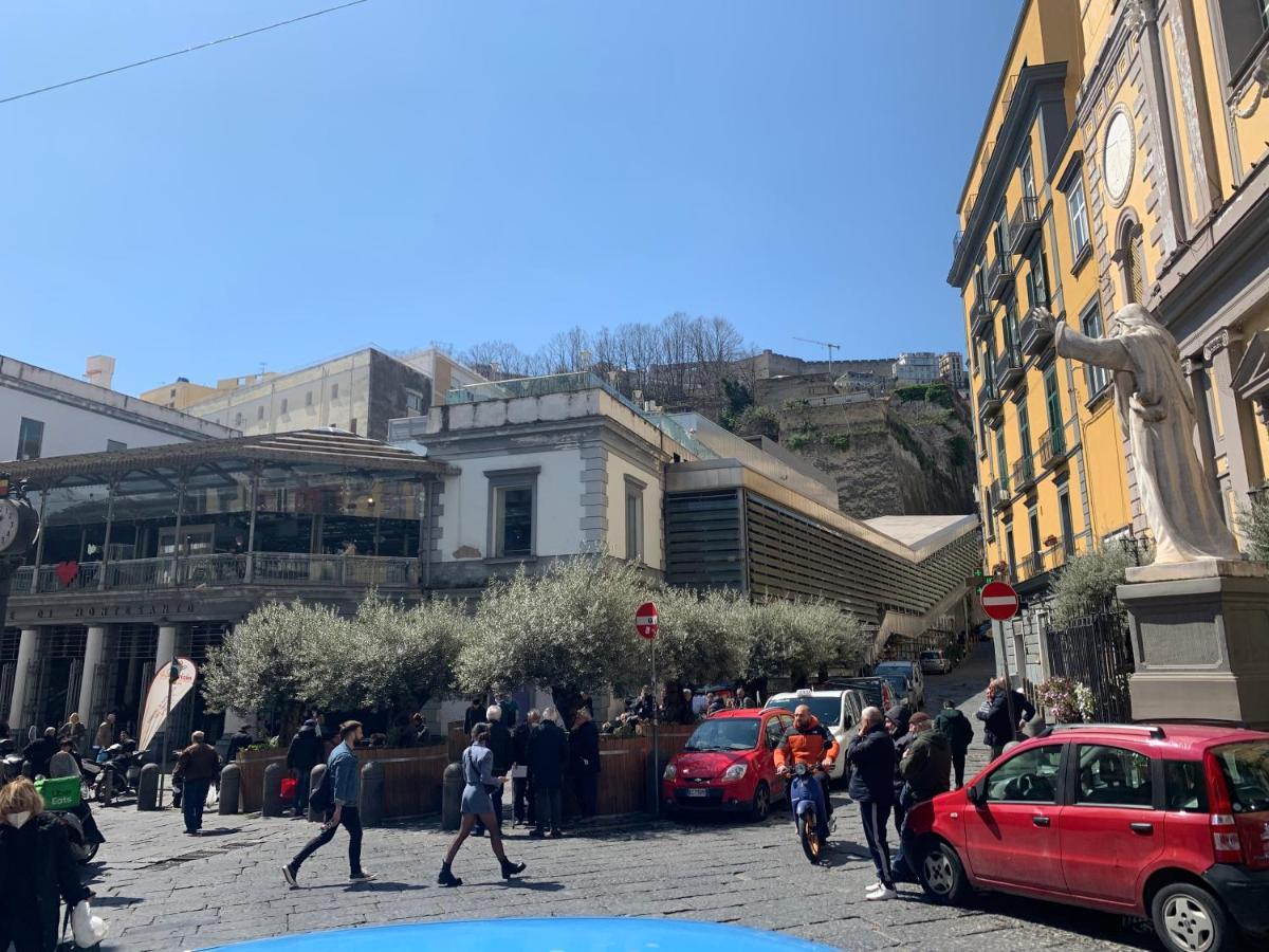 Centro Storico Napoli La Casa Di Ciro Villa Bagian luar foto