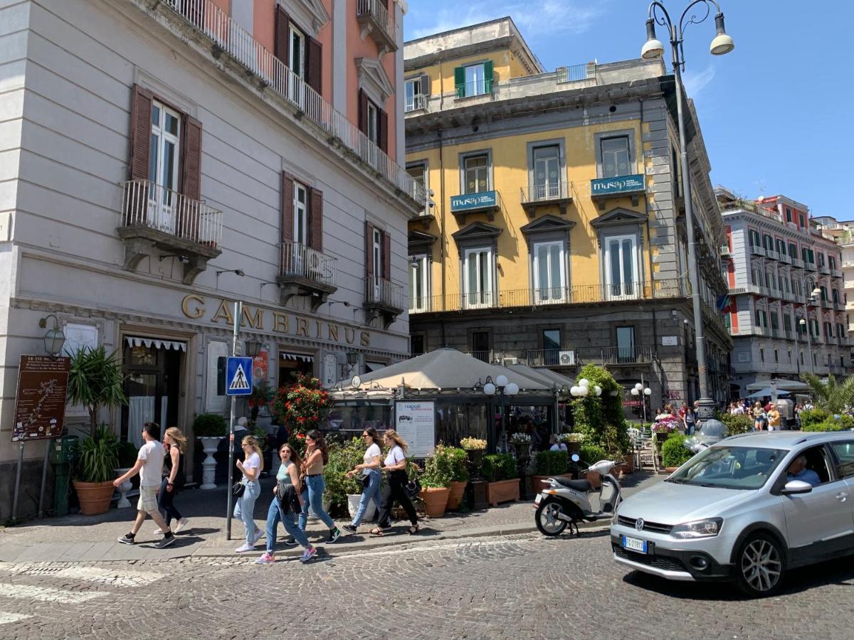 Centro Storico Napoli La Casa Di Ciro Villa Bagian luar foto