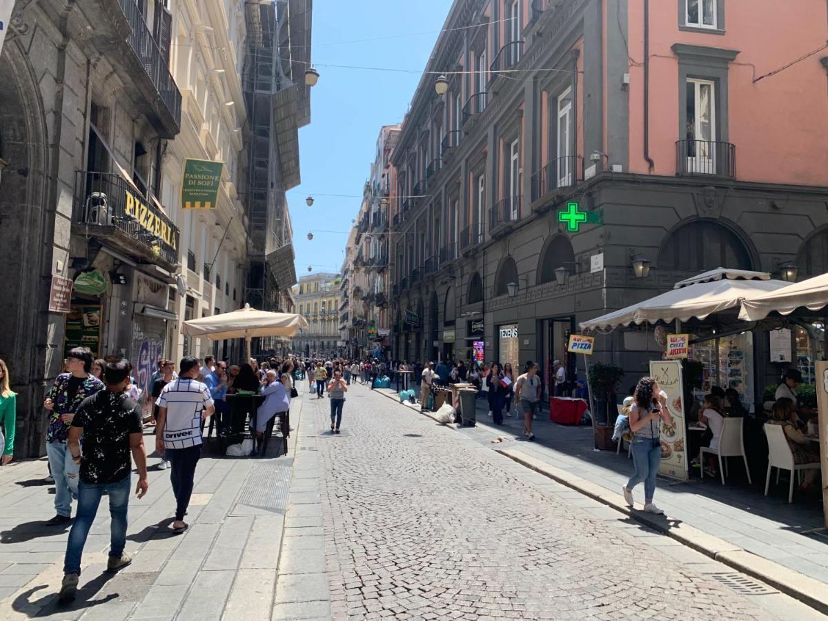 Centro Storico Napoli La Casa Di Ciro Villa Bagian luar foto