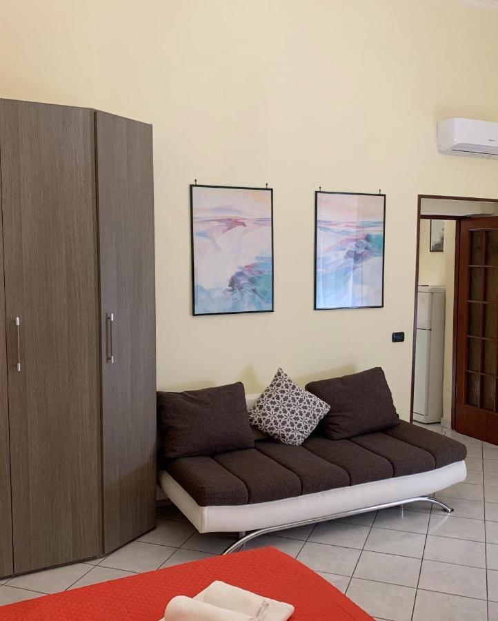 Centro Storico Napoli La Casa Di Ciro Villa Bagian luar foto