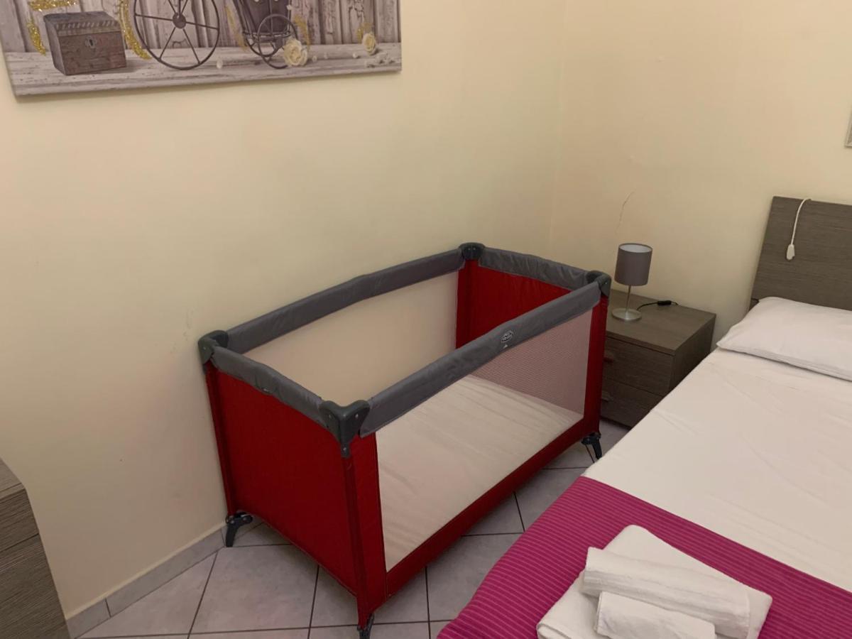 Centro Storico Napoli La Casa Di Ciro Villa Bagian luar foto