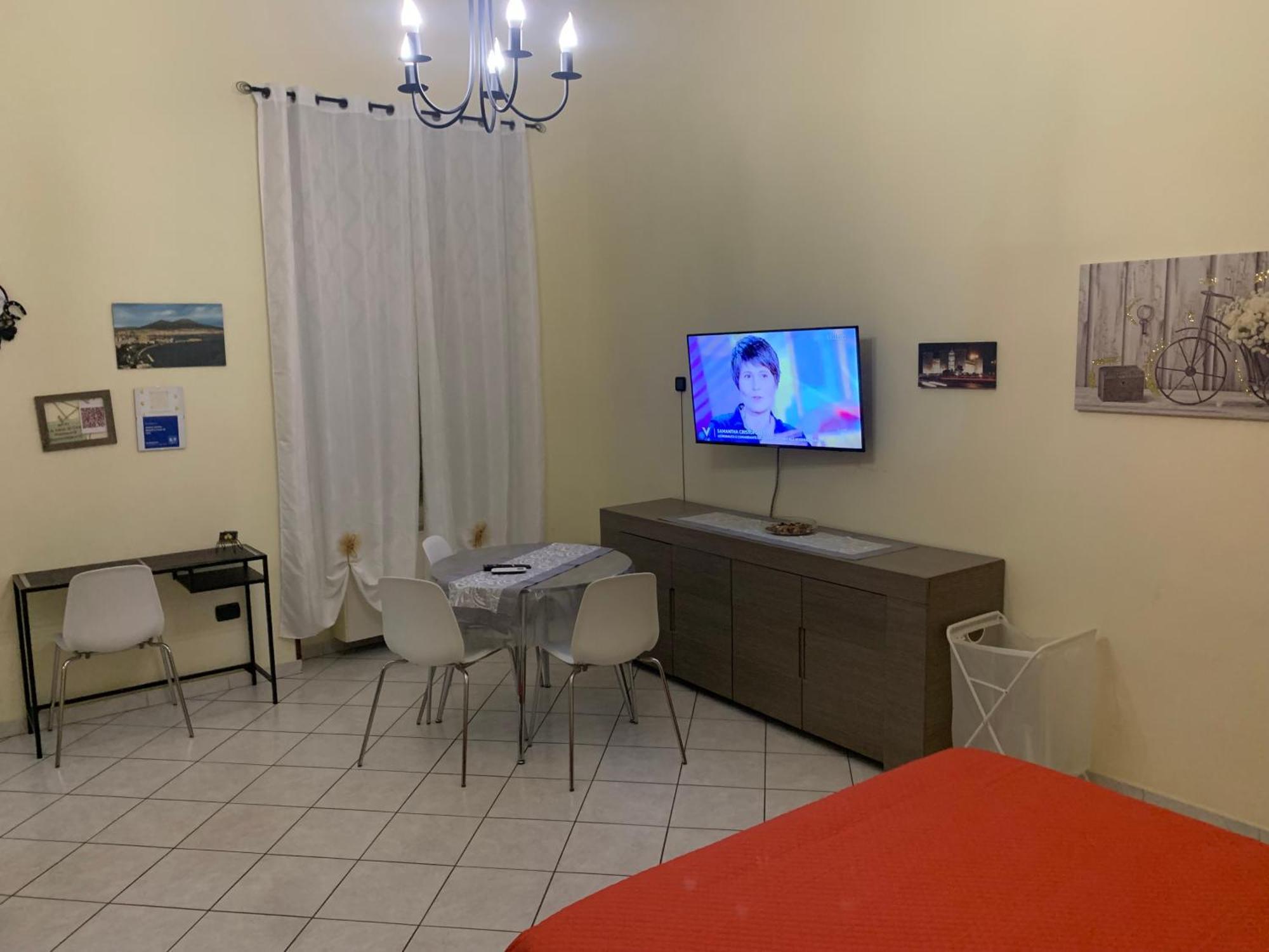Centro Storico Napoli La Casa Di Ciro Villa Bagian luar foto